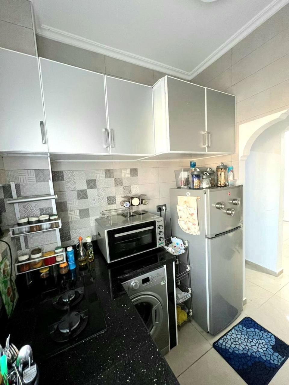 Dans A 2 Pas De La Et Parking Appartement